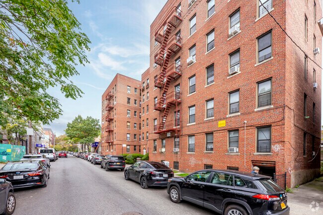 Photo - 1720 E 13th St