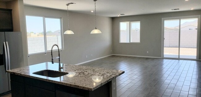 Photo - Casa Vista 4 bed, 3 bath NEWER home