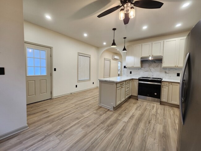 Photo - 3505 Fairview St SW Unit 3505