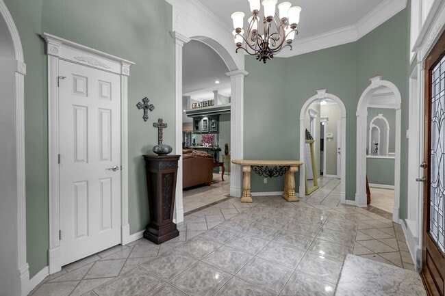 Photo - 192 Monterrey Rd W