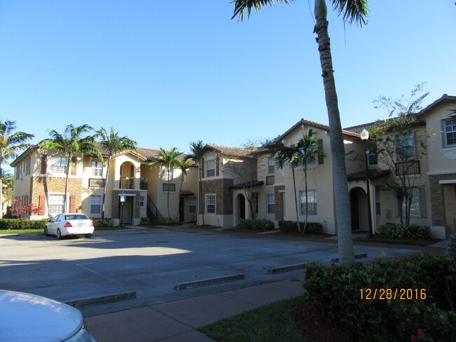 Building Photo - 3370 NE 14th Dr Rental