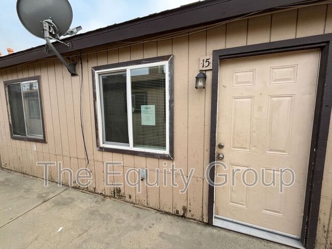 Building Photo - 9310 Rd 236 Unit #15