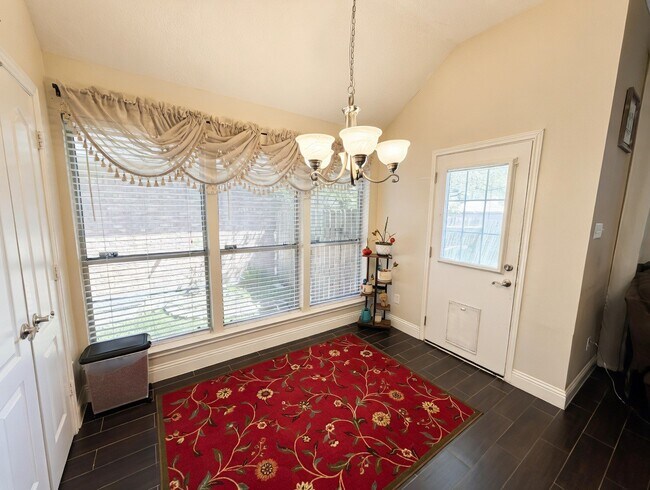 Building Photo - 18015 Oak Cottage Ct