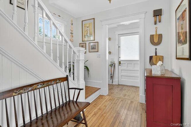 25 Soundview Ave