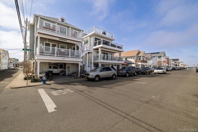 23 Arizona Ave