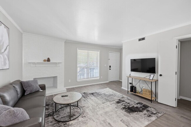 Photo - 4722 Dansey Dr Unit SI FL2-ID1613231P