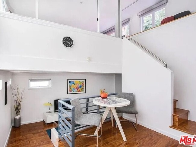 Photo - 8661 Clifton Wy