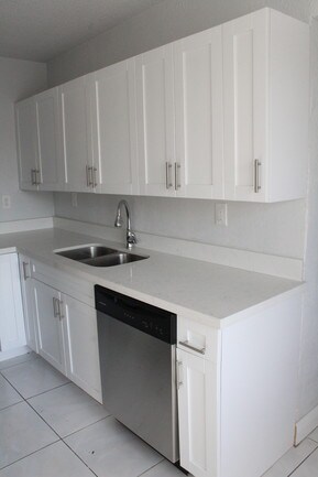 Photo - 580 North Miami Apartments