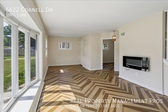 Photo - 6622 Cornell Dr