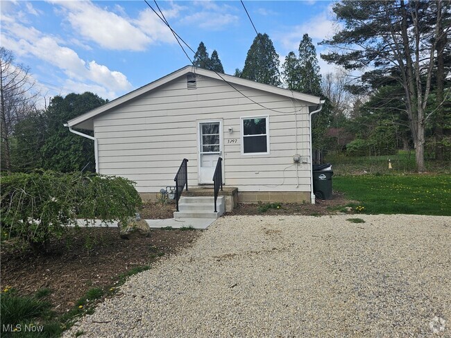 Building Photo - 3797 Everett Rd Rental