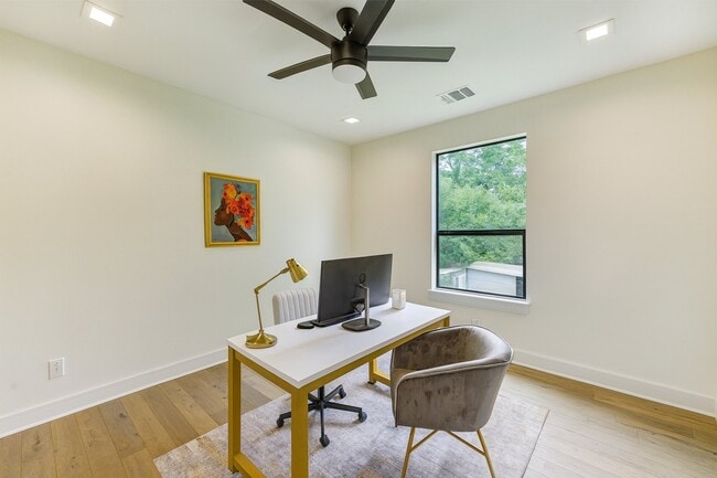 Photo - 5831 Outer Banks St