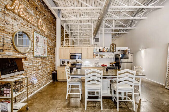 Photo - 309 Church St Unidad 102