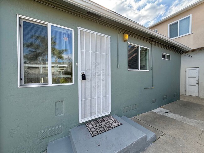 Photo - Now available 1bed/1bath unit in Normal Heights! Unidad 4382