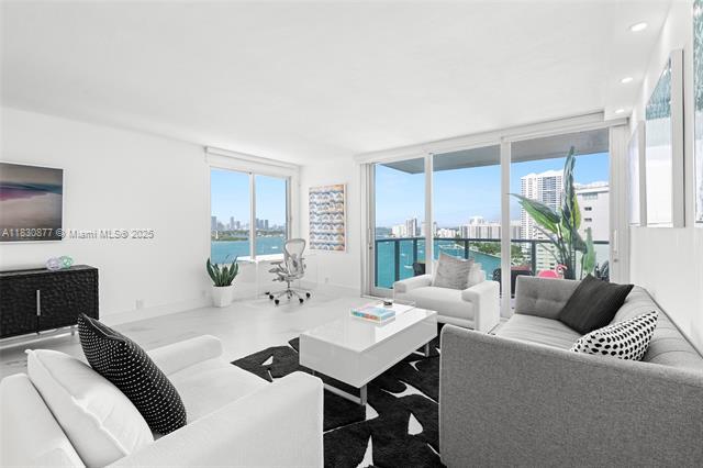 1000 West Ave Unit 1524