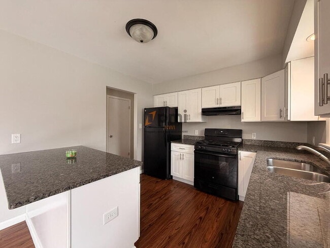 Photo - 7419 Wilson Pl