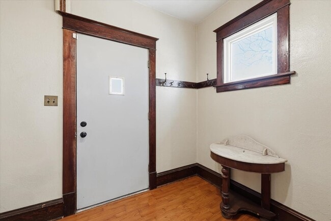 Photo - 1903 E Glass Ave