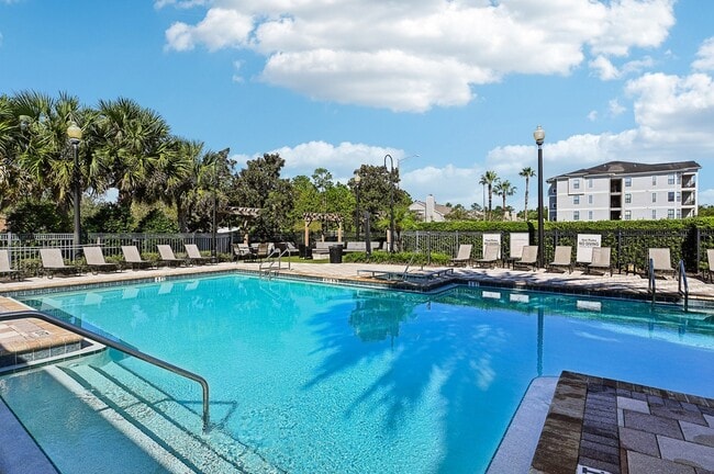 Photo - The Hudson at Deerwood