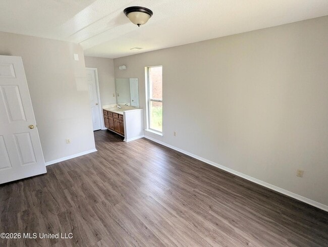 Photo - 3426 Laurelwood Dr