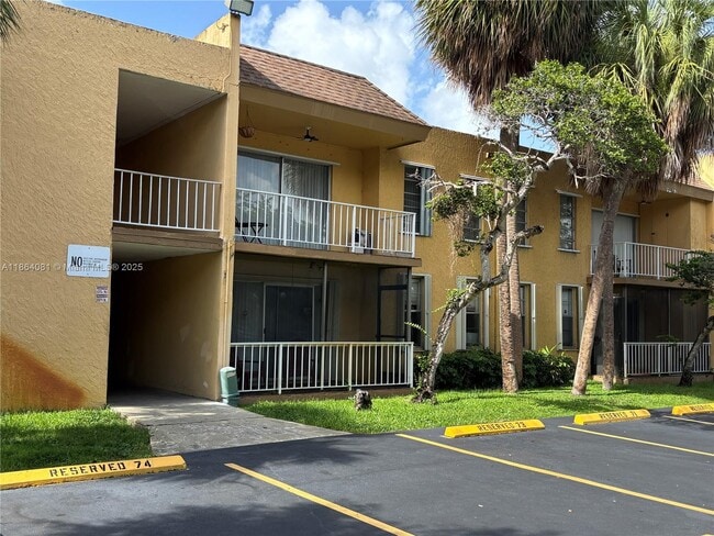 Building Photo - 13700 SW 62nd St Unit 239 Rental