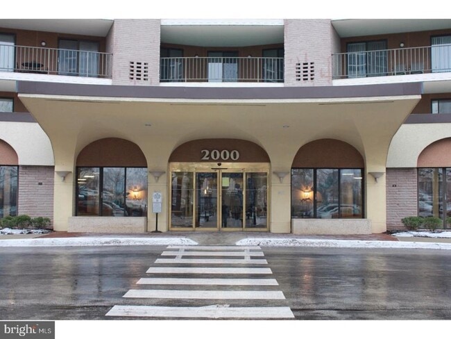 Photo - 21122 Valley Forge Cir Unit 1122
