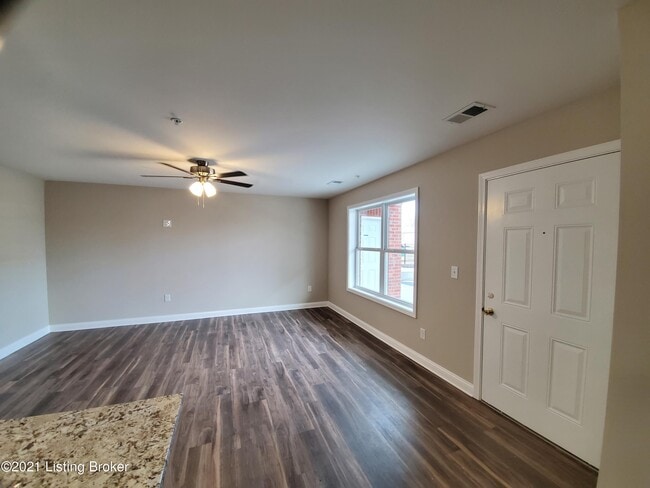 Photo - 3502 College Dr Unidad 202
