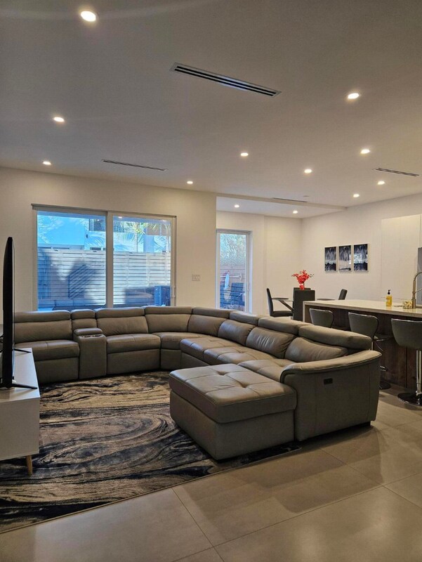 Photo - 2275 SE 7th St