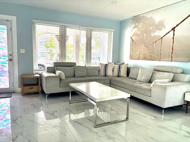 Photo - 5770 NE 18th Ave