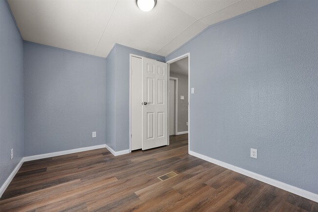 Photo - 2222 N Austin Ave