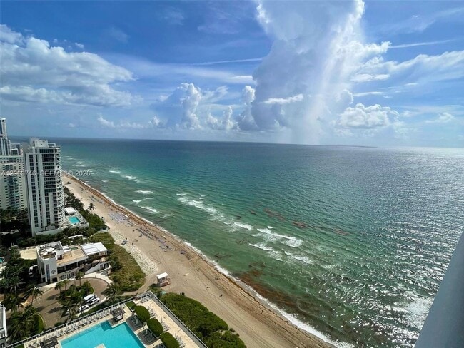 Building Photo - 1830 S Ocean Dr Unit 3011