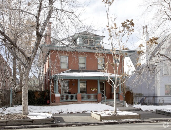 Photo - 1433 Downing St