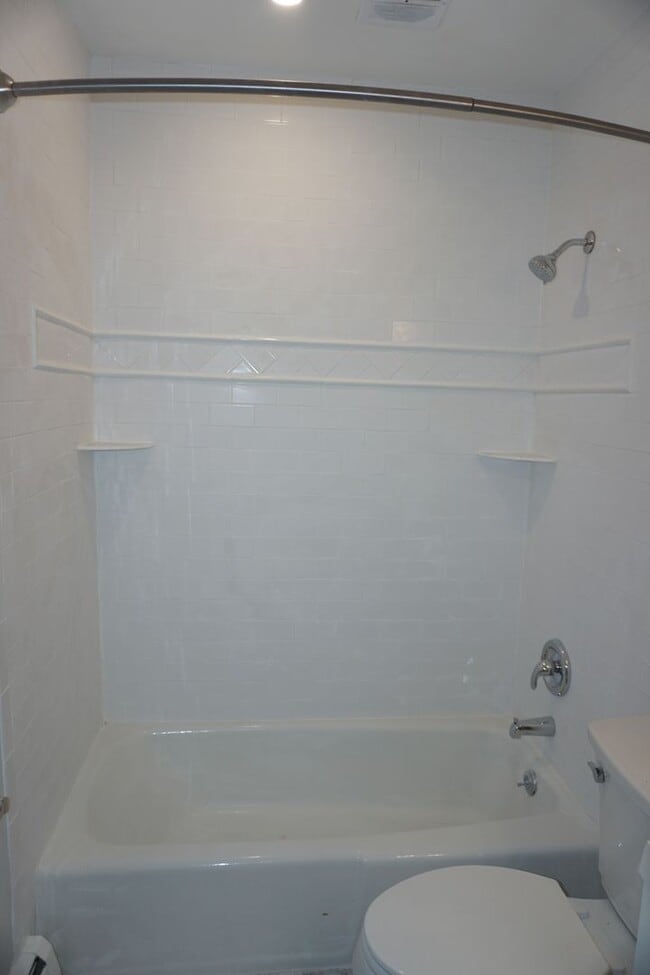 Photo - 444 Church Rd Unit B2