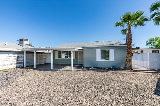 Photo - 5 Mallory St