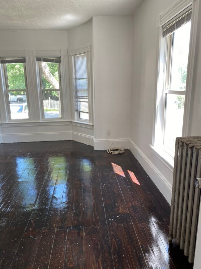 95 Hall Ave Apartments Henniker, NH