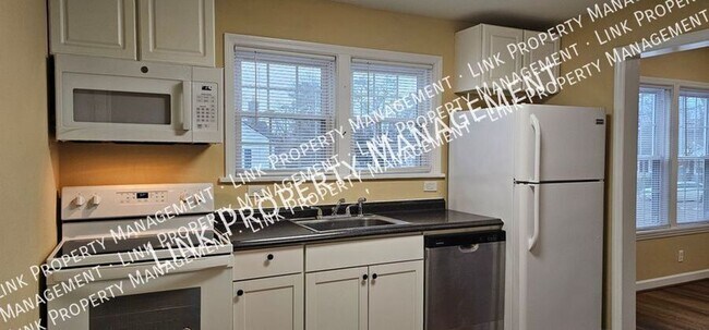 Photo - 129 N Moore Rd