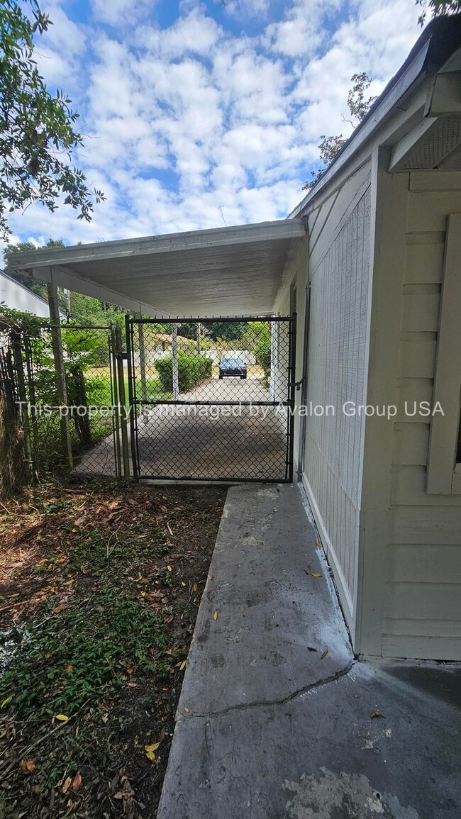 Photo - 962 Cornwallis Dr