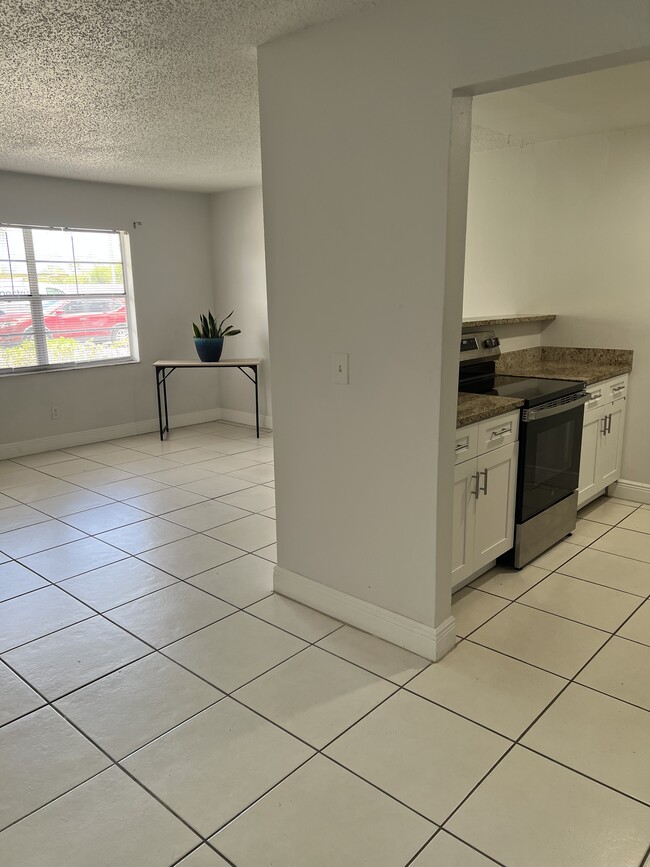 Photo - 9217 Tudor Dr Unit A108