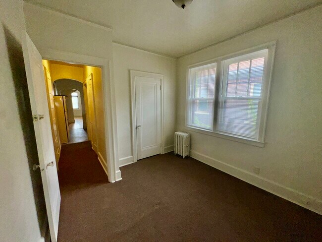 Photo - 2681 Pasadena St