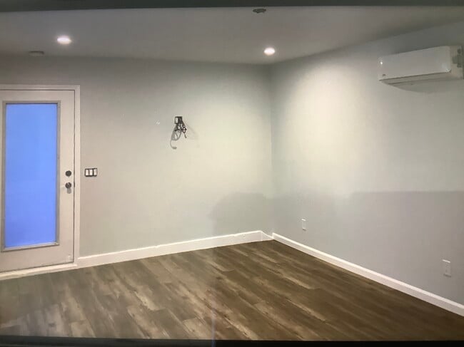 12412 Oxnard St Unit ADU