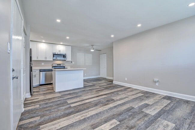 Baviera renovada - Sala de estar - Hidden Creek