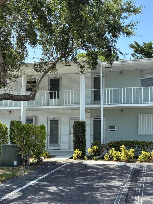 Photo - 2600 SW 22nd Ave Unit 908