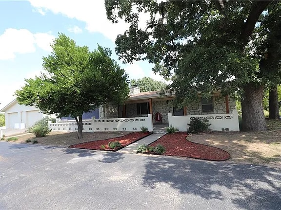 Photo - 1800 N Council Rd