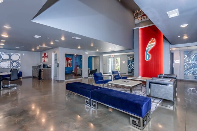 El espacio comunitario de Falcon Apartments - The Falcon of Southern Hills