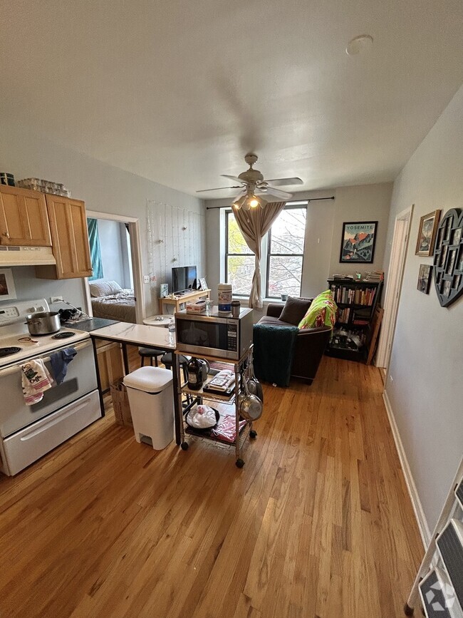 Building Photo - 3941 N Monticello Ave Rental