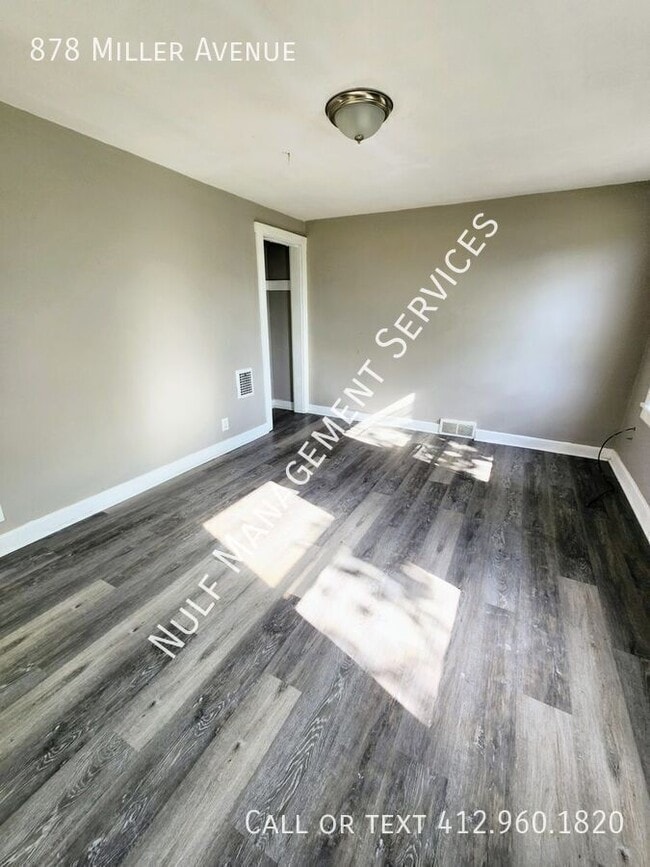 Photo - 878 Miller Ave