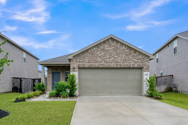 Photo - 16435 Big Hickory Dr