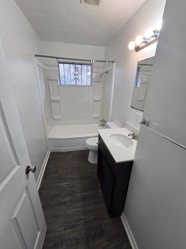 Photo - 5136 Lurline Dr