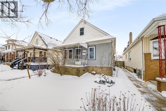 Photo - 1153 Gladstone Ave