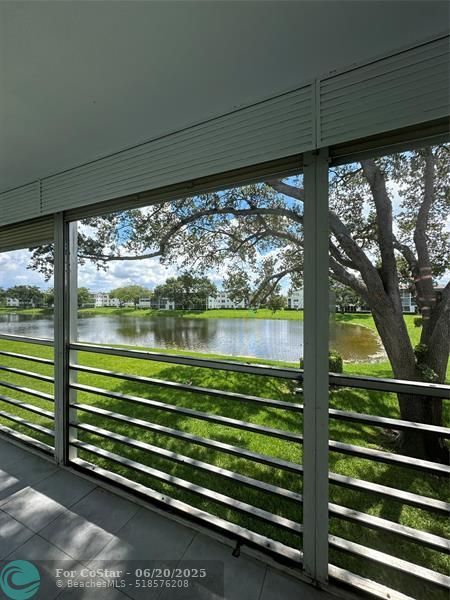 Photo - 103 Fanshaw C