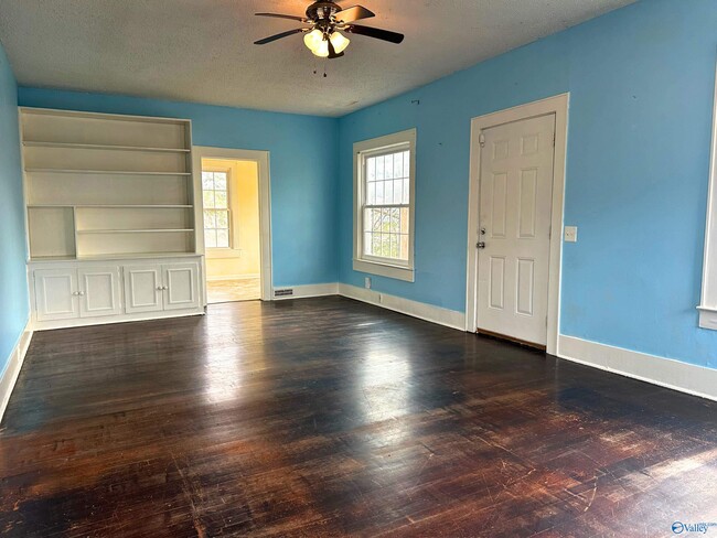 Photo - 2609 Whitesburg Dr House