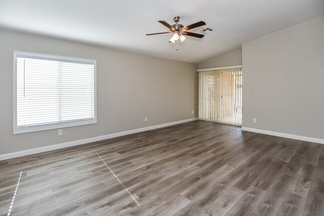 Photo - 5205 N Madison Stone St